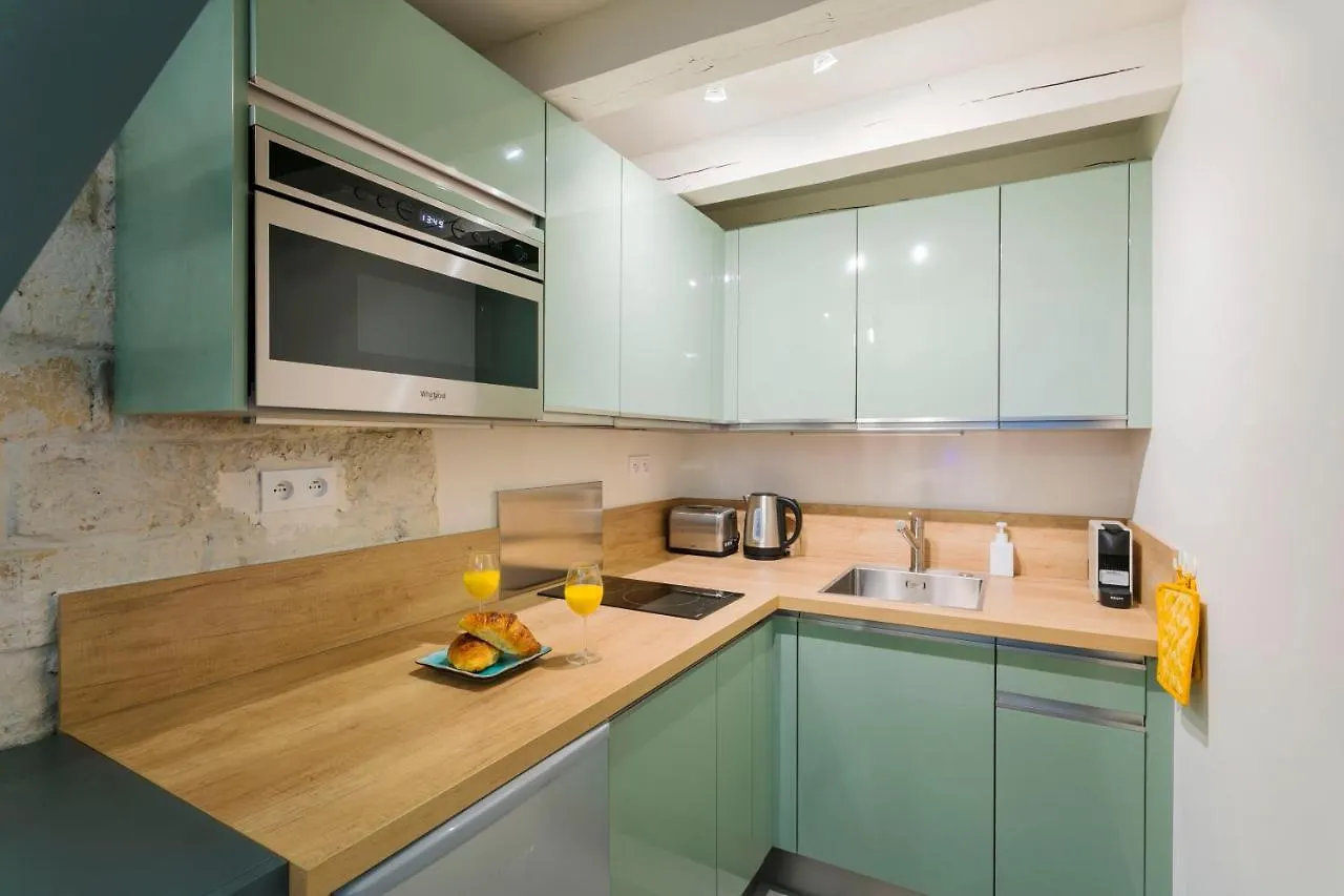 La Madeleine Private Studio City Apartment Paris
